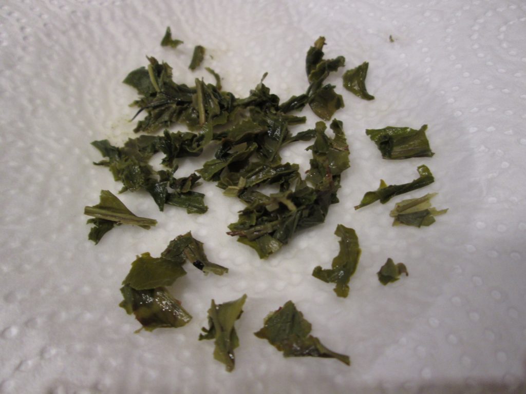 How to Dry Used Tea Leaves